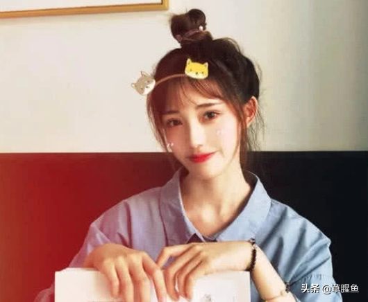 《铠甲勇士》毁童年：两大女神一个比一个火，而你只看五毛特效