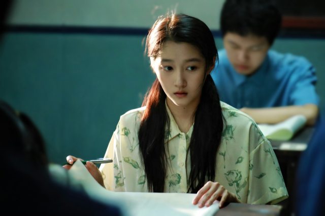 为什么她越素越能火出圈？