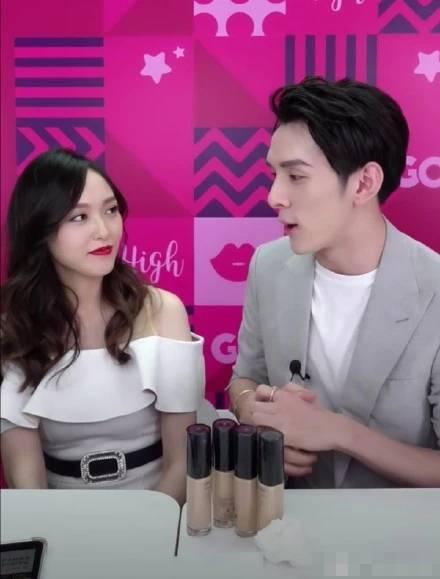 唐嫣到底怀没怀？近照曝光肚子大到遮不住，一个细节有疑点