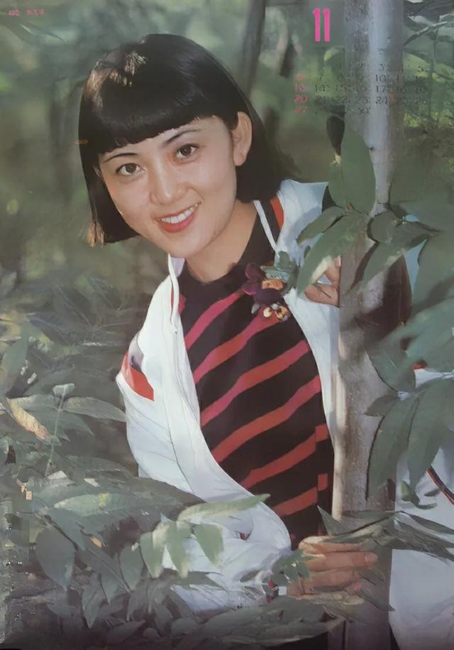 挂历欣赏（459）——1988年影视红星