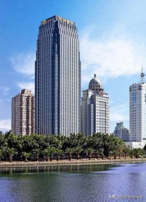 李尚文(福建一男子被指配合堂兄侵占公司11亿元货款遭判10年，妻子喊冤称一分钱没赚到，已上诉，专家分