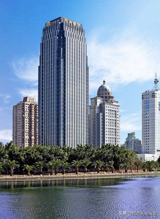 福建一男子被指配合堂兄侵占公司1.1亿元货款遭判10年，妻子喊冤称一分钱没赚到，已上诉，专家分析称应无罪