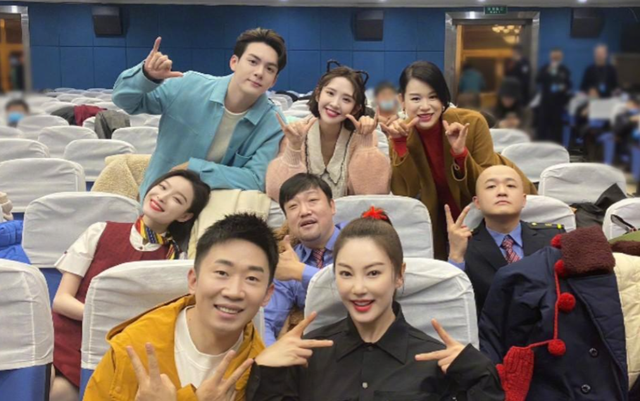 盘点春晚小品中的客串美人,黑丝刘涛应属第一