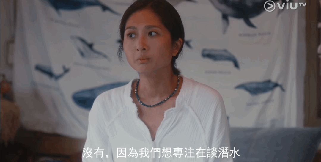 撕开现实社会遮羞布！三女被迫离港久住海岛，真实原因刺痛年轻人