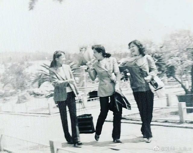 刘维宣布暂退娱乐圈，母亲癌症复发病情危险，圈内好友施以援手