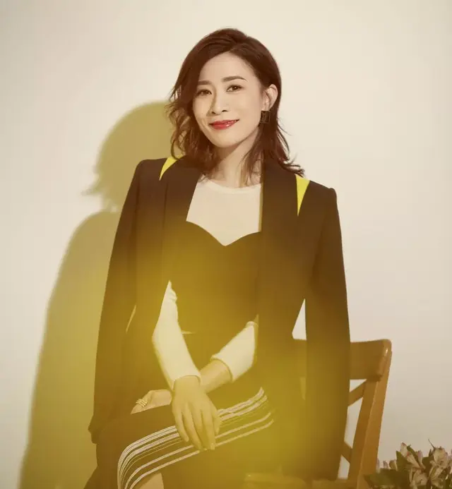 离巢多年!成为TVB在内地最红花旦,出道时因声音而备受质疑