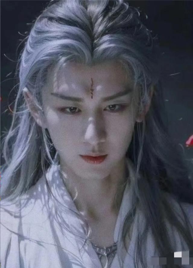 颜值天花板!少年感VS人夫感,你pick哪款男神?