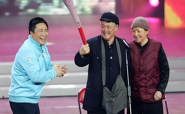 赵本山在央视春晚的高度，是这些人给的