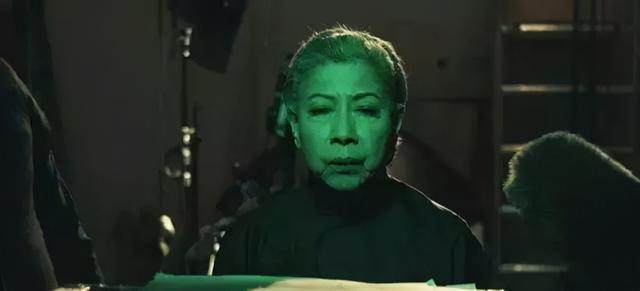 一代“鬼后”罗兰，86岁仍无人敢娶，曾相亲被嫌晦气