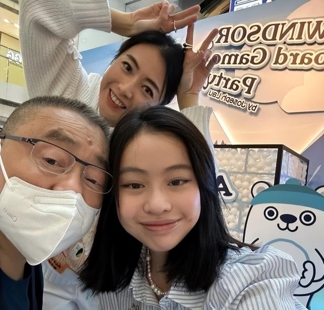 甘比好手段：钩织店打造贤妻良母人设，套牢刘銮雄独掌700亿家产