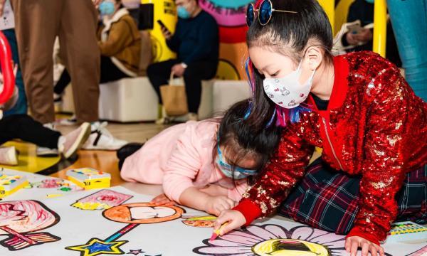 这个冬天,记得微笑!风靡全球的超级品牌“黄色笑脸”空降上海本土社区