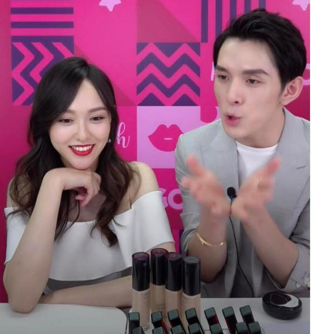 唐嫣到底怀没怀？近照曝光肚子大到遮不住，一个细节有疑点