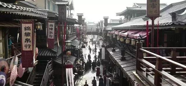 斥资12亿建秦王宫，再花10亿建唐宫，陈凯歌电影没拍好门票赚翻了