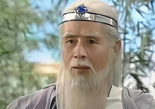 隐姓埋名75年，与演员妻子恩爱64年，95岁的蓝天野传奇一生