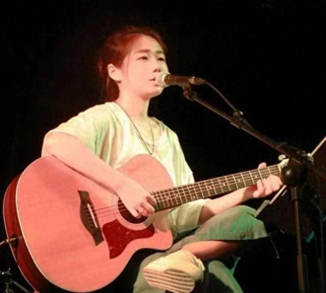 同样是成名曲，陈奕迅有《十年》，林俊杰有《江南》，周杰伦有啥