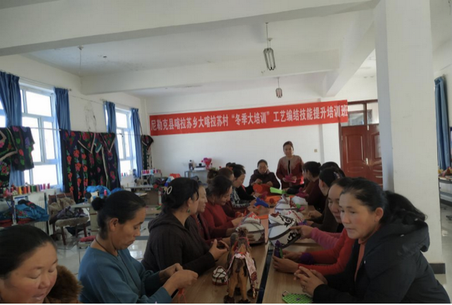 这条街,太适合拍照了→