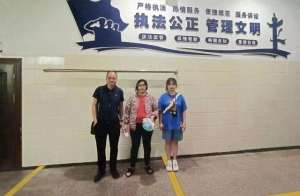 阿珍(看似普通的大姐“阿珍”，实则“狠角色”在缅甸当“经纪人”……)