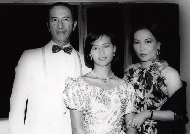 赌王和二太先后离世，被棒打鸳鸯的何超琼上热搜，豪门绝恋美强惨