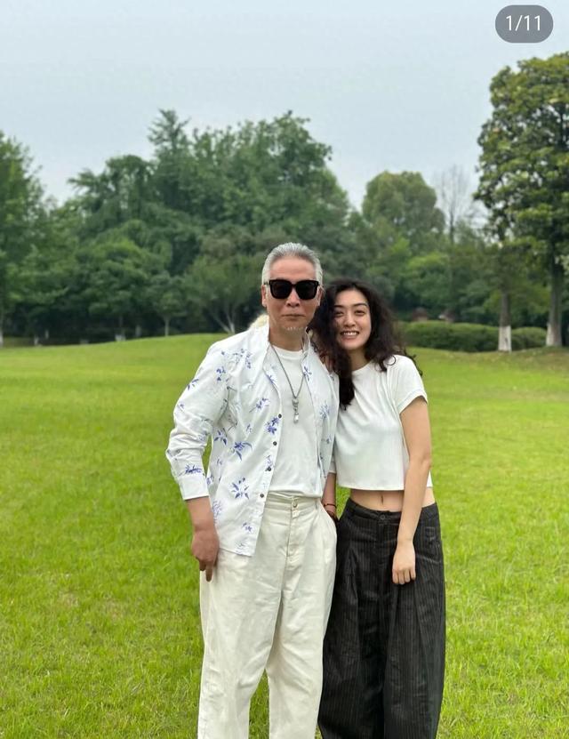 好的，以下是我为您创作的文章： 今年我十九岁