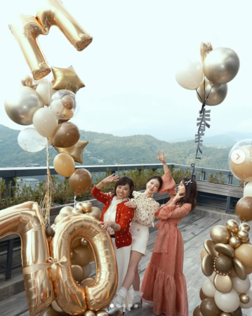 蔡依林办生日趴「母女3人罕同框」！亲姊解放短裙  网惊艳：根本3姊妹