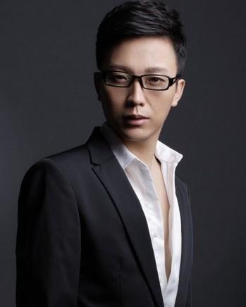 双面人生，舞台民族经典，李玉刚反串的瑰丽人生