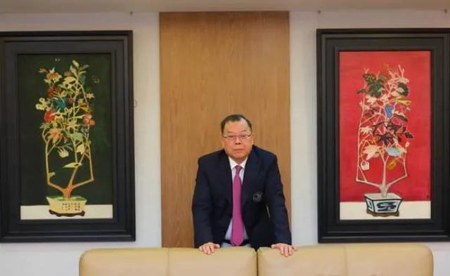 好了伤疤忘了疼！“九命怪猫”又作妖，上市3个月就伸手募资百亿