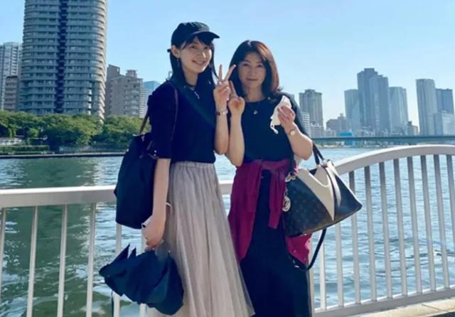 日本天气预报女主播传婚讯,男粉连夜发疯!为什么结婚只选强富帅