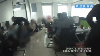 女主播一对一私聊,只要充值、送礼物,还能线下“交友”,一查是这样的