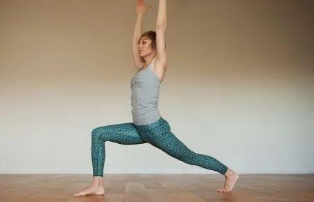 陈乔恩近况吓坏网友！体型干瘪没女人味，可明明又美又绝啊