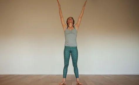 陈乔恩近况吓坏网友！体型干瘪没女人味，可明明又美又绝啊