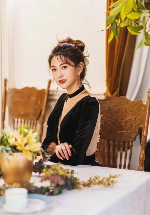 东方卫视10位美女主持人，陈辰、冯琳、司雯嘉，你喜欢哪位