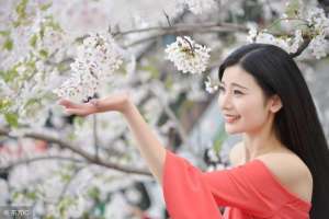 直播打野战的女主播(小说：看戏居然发现自己老婆和上司打野战怎么办)