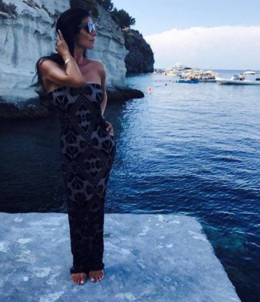 冻龄美女已成精，猜猜这位意大利女主播几岁？