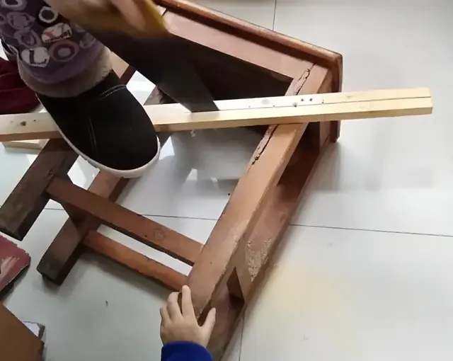 不会木工的教师不是好主播！一堂网课，让无锡一女老师火了