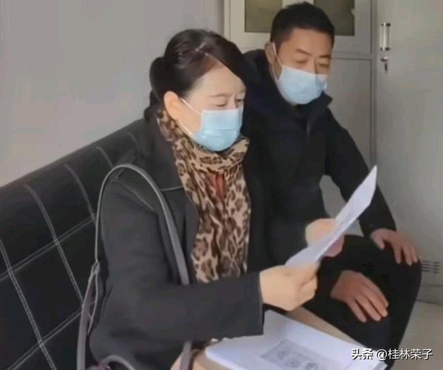 马户力挺某果儿，主持人通话录音造假，李圣老师作品未下架