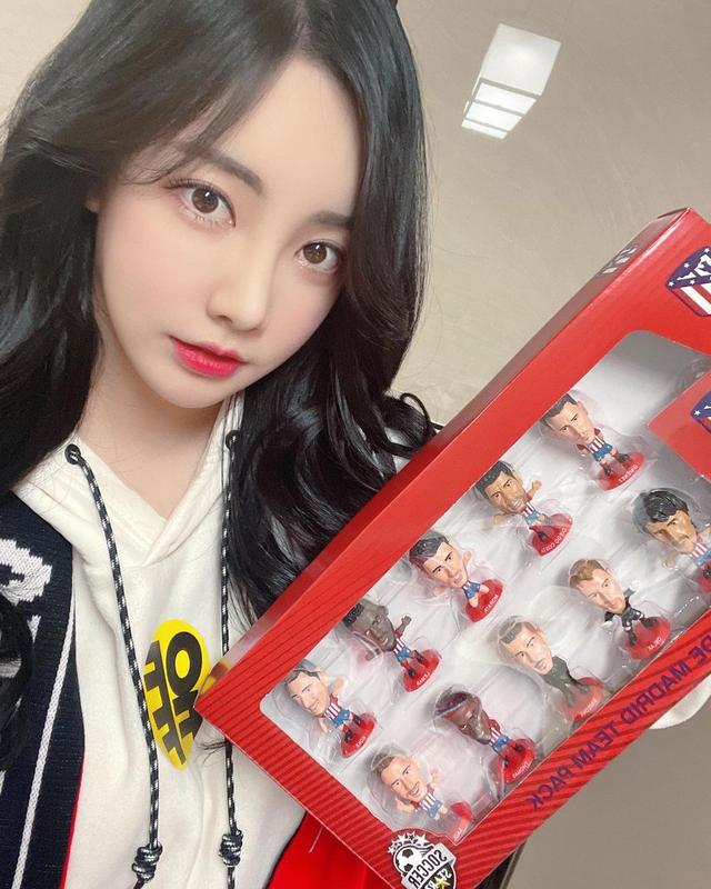 孙兴慜迷妹!韩国女主播颜值身材样样极品