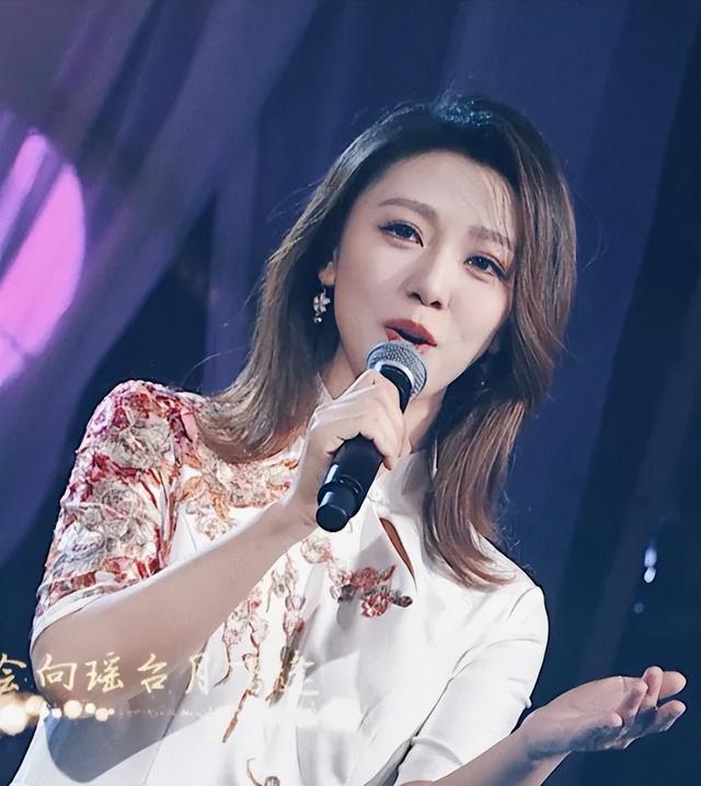 观众们公认的京津冀电视台十大美女主持人