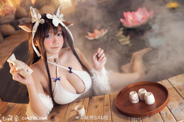 斗鱼女主播鲨鱼SAME，碧蓝航线樫野泳装Cos写真图片