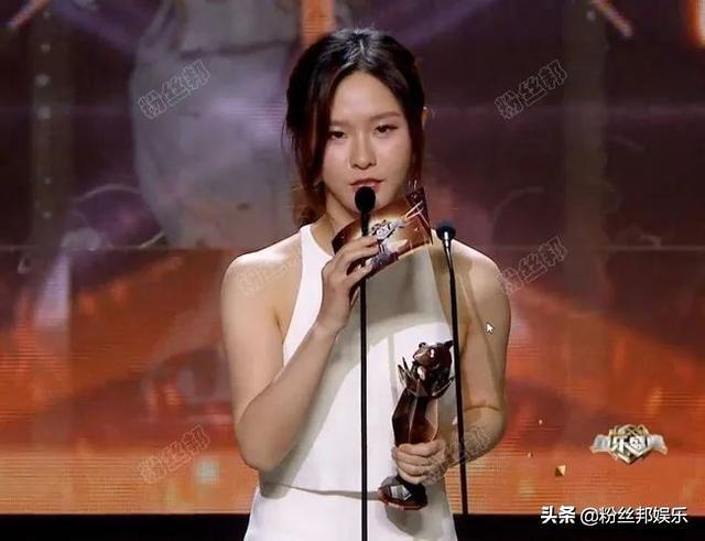 斗鱼“四大歌姬”只剩阿冷，人气落寞已想好退路，不直播也有钱花