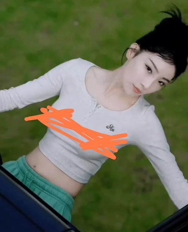 主持人马卉直播不雅照后续，大尺度日常照片被扒，已永久封禁直播