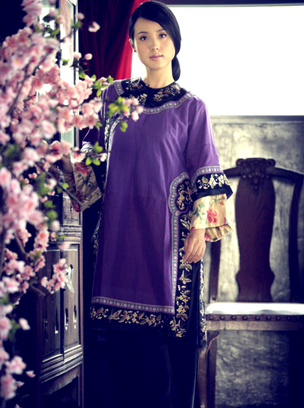 她是知名歌唱家,不惧流言嫁三婚丈夫,三年生一儿一女,如今怎样?