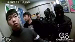 女主播点击(80后女主播每晚直播不堪表演，13岁儿子就在隔壁房间……)