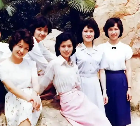 那些年5位知名广东电台主持人,本以为是退休享福,原来去世多年