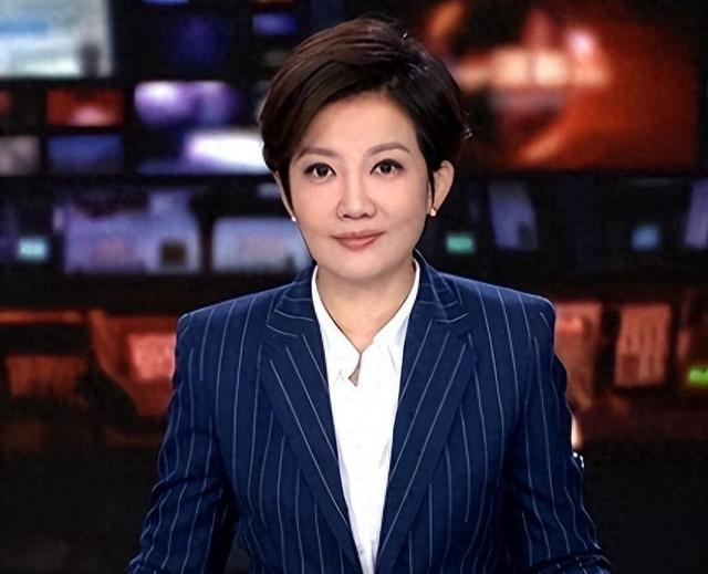 央视美女主持人王端端：嫁同行丈夫表示很幸福，直播落泪遭人质疑