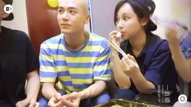 整容成瘾，变脸成习惯，可惜杨紫浪费一手好牌，毁了自己也要毁了