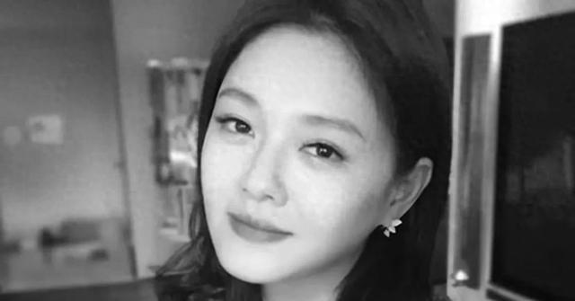 亲眼目睹大S离世 ，小玥儿和霖霖崩溃大哭！太可怜了！