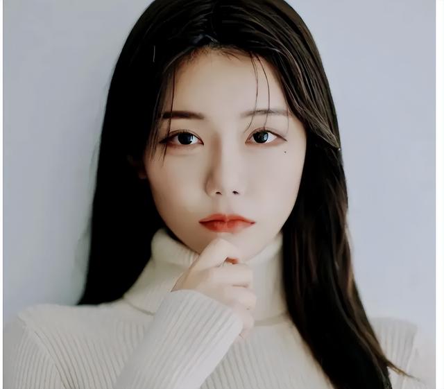 韩国女主播遭软饭男夫虐待囚禁 ,剃光头逼做性感直播