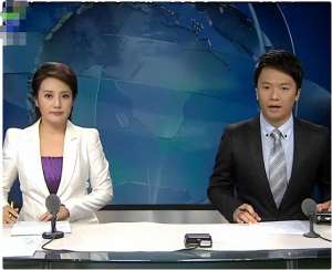 珠江台女主播徐洁简历(54岁珠江台主持徐洁：从年轻美到老，坚守26年赢广东观众一致好评)