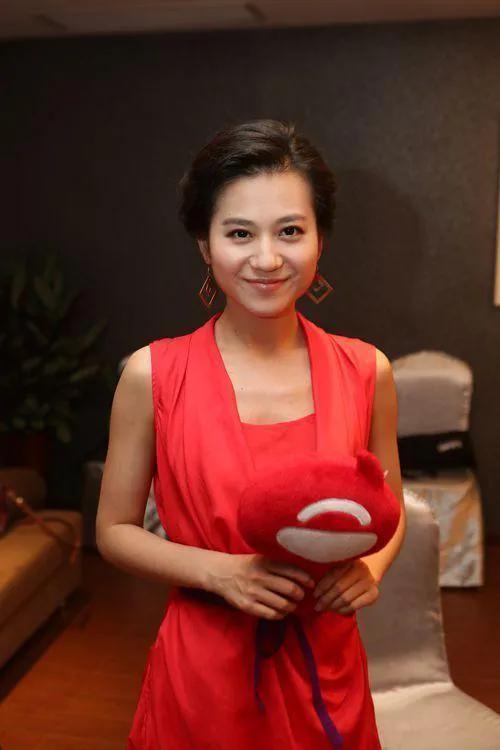 东方卫视10位美女主持人，陈辰、冯琳、司雯嘉，你喜欢哪位