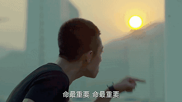 整容成瘾，变脸成习惯，可惜杨紫浪费一手好牌，毁了自己也要毁了